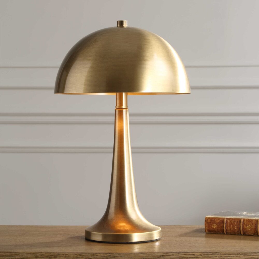 Dame Table Lamp - Image 5